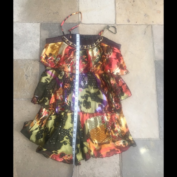 Flounced, vibrant, beautiful mini dress. Size M. - Picture 5 of 7